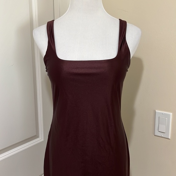 Babaton Satinette Squareneck Mini Tank Dress Rich Maroon Size Large - Picture 2 of 10